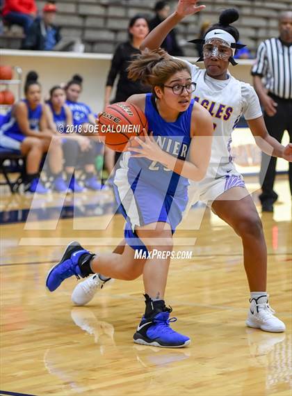 Thumbnail 1 in Lanier [Sidney] vs Brackenridge photogallery.