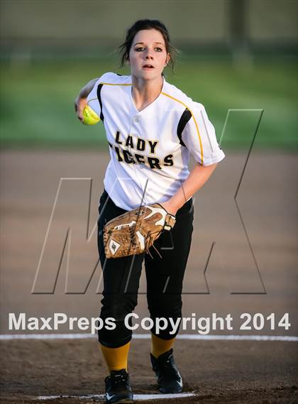 Thumbnail 2 in Wylie vs Mt. Pleasant (UIL Class 4A Bi-District Playoff) photogallery.