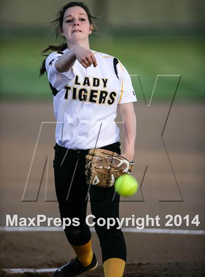 Thumbnail 1 in Wylie vs Mt. Pleasant (UIL Class 4A Bi-District Playoff) photogallery.