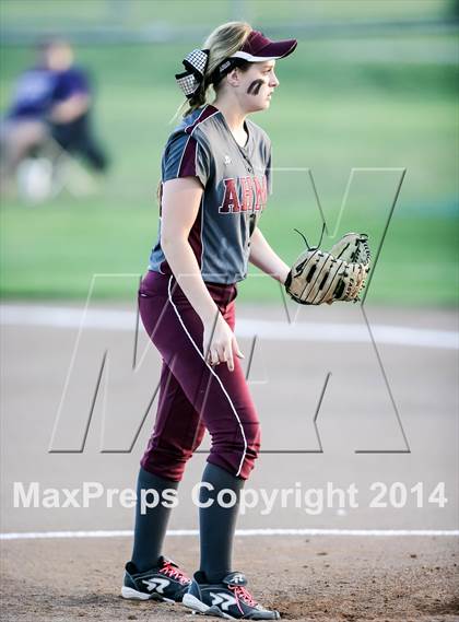 Thumbnail 1 in Wylie vs Mt. Pleasant (UIL Class 4A Bi-District Playoff) photogallery.