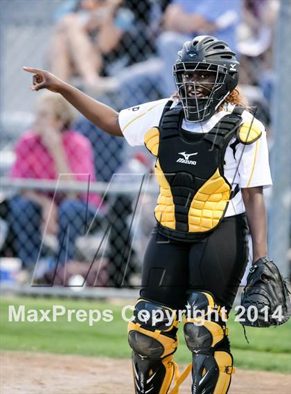Thumbnail 2 in Wylie vs Mt. Pleasant (UIL Class 4A Bi-District Playoff) photogallery.