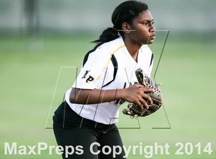 Thumbnail 1 in Wylie vs Mt. Pleasant (UIL Class 4A Bi-District Playoff) photogallery.