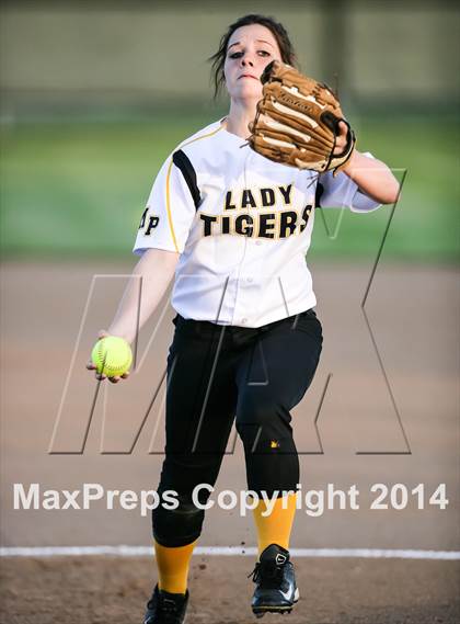 Thumbnail 2 in Wylie vs Mt. Pleasant (UIL Class 4A Bi-District Playoff) photogallery.