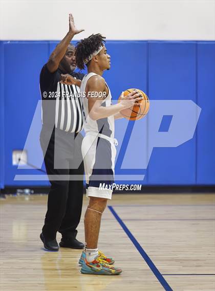 Thumbnail 2 in Sumner @ Winthrop College Prep Academy photogallery.