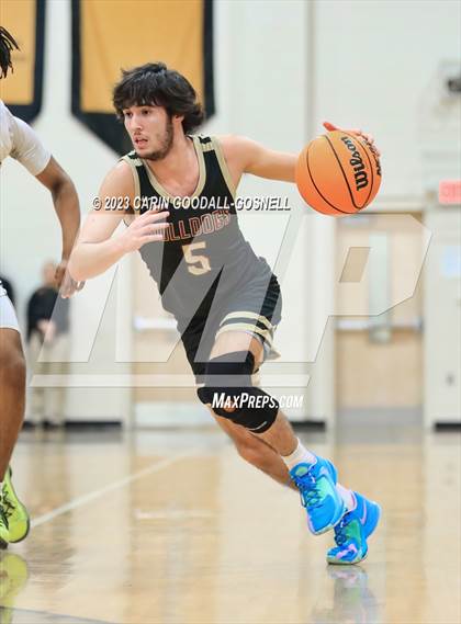 Thumbnail 2 in Dixon @ Croatan photogallery.