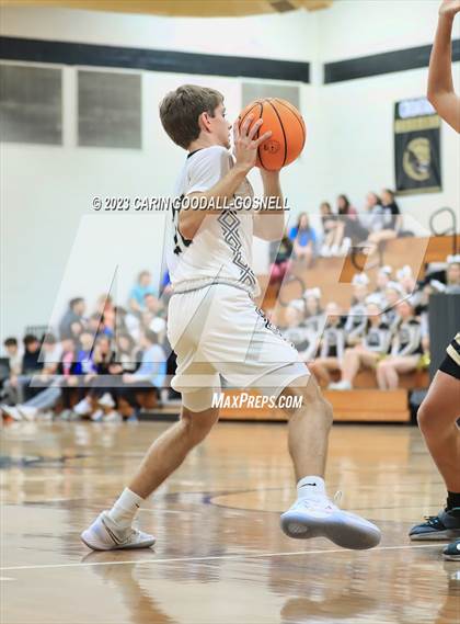 Thumbnail 2 in Dixon @ Croatan photogallery.