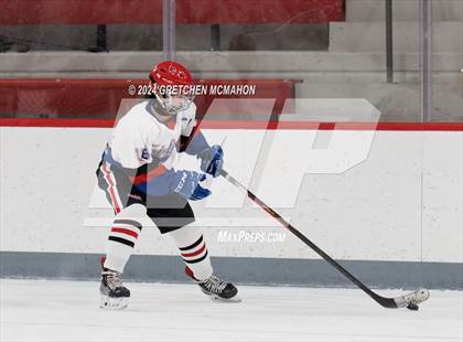 Thumbnail 1 in Warde/Ludlowe @ Wilton/Norwalk photogallery.