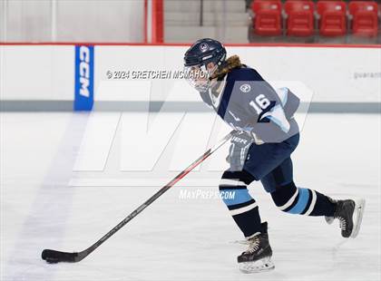 Thumbnail 1 in Warde/Ludlowe @ Wilton/Norwalk photogallery.