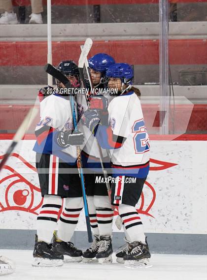 Thumbnail 1 in Warde/Ludlowe @ Wilton/Norwalk photogallery.