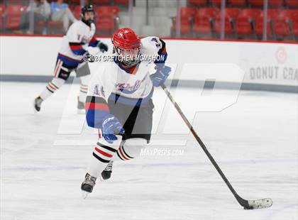 Thumbnail 2 in Warde/Ludlowe @ Wilton/Norwalk photogallery.