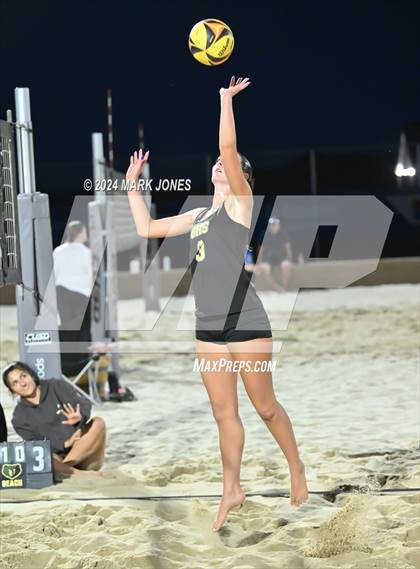 Thumbnail 2 in Sunnyslope vs.Gilbert (AIA DI Pairs Round 1 Playoff) photogallery.