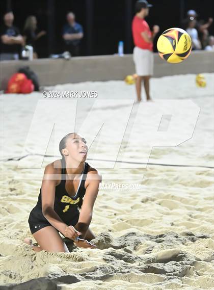 Thumbnail 3 in Sunnyslope vs.Gilbert (AIA DI Pairs Round 1 Playoff) photogallery.