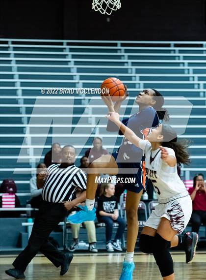 Thumbnail 2 in Sachse vs Rowlett photogallery.