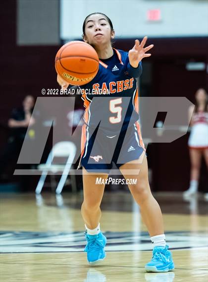 Thumbnail 3 in Sachse vs Rowlett photogallery.