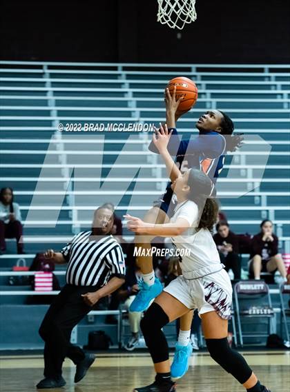 Thumbnail 3 in Sachse vs Rowlett photogallery.