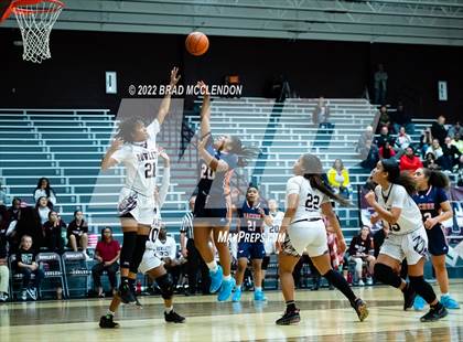 Thumbnail 2 in Sachse vs Rowlett photogallery.