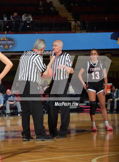 Thumbnail 1 in Putnam Valley vs. Croton-Harmon (NYSPHSAA Section 1 Class B Semifinal) photogallery.