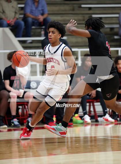 Thumbnail 2 in Atascocita vs. Goose Creek Memorialn (McDonald's Texas Invitational) photogallery.