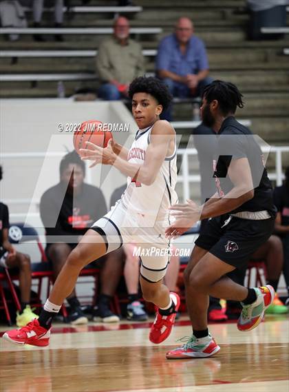Thumbnail 1 in Atascocita vs. Goose Creek Memorialn (McDonald's Texas Invitational) photogallery.