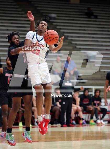 Thumbnail 1 in Atascocita vs. Goose Creek Memorialn (McDonald's Texas Invitational) photogallery.