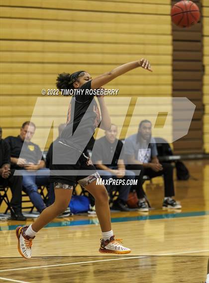 Thumbnail 1 in Legacy vs. Democracy Prep Agassi Campus photogallery.