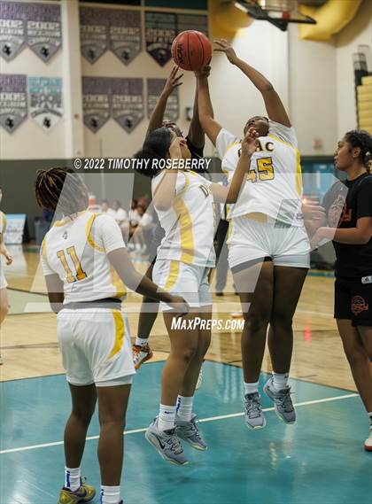 Thumbnail 1 in Legacy vs. Democracy Prep Agassi Campus photogallery.