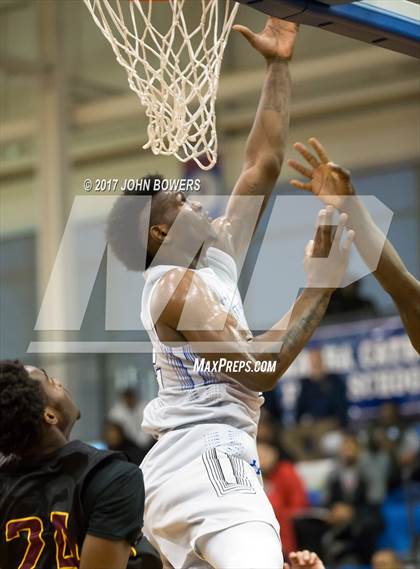 Thumbnail 3 in IMG Academy vs. McNamara (ARS National Hoopfest) photogallery.