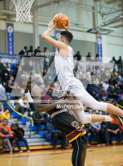 Thumbnail 3 in IMG Academy vs. McNamara (ARS National Hoopfest) photogallery.