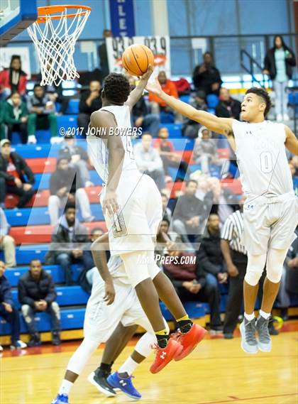 Thumbnail 2 in IMG Academy vs. McNamara (ARS National Hoopfest) photogallery.