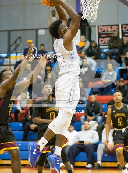 Thumbnail 2 in IMG Academy vs. McNamara (ARS National Hoopfest) photogallery.