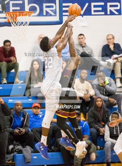 Thumbnail 2 in IMG Academy vs. McNamara (ARS National Hoopfest) photogallery.
