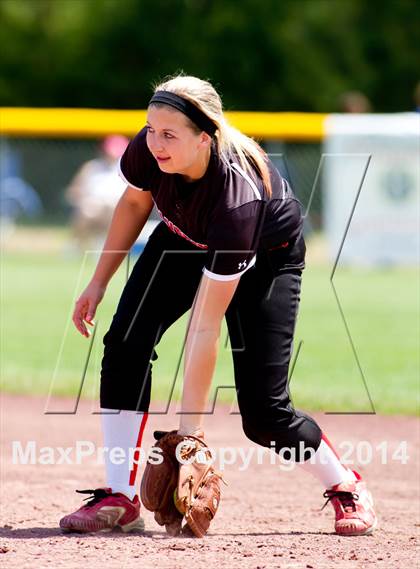 Thumbnail 3 in Bolivar-Richburg vs. Edison (NYSPHSAA Class C Semifinal) photogallery.
