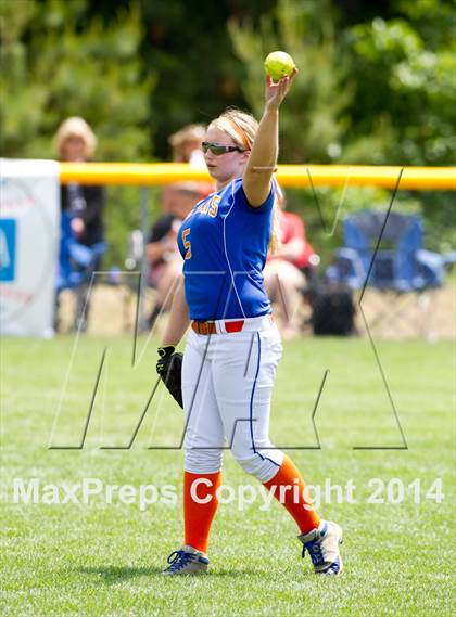 Thumbnail 3 in Bolivar-Richburg vs. Edison (NYSPHSAA Class C Semifinal) photogallery.