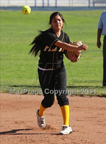Thumbnail 3 in San Pedro vs. Port of Los Angeles (El Segundo Tournament) photogallery.