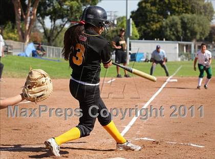 Thumbnail 2 in San Pedro vs. Port of Los Angeles (El Segundo Tournament) photogallery.