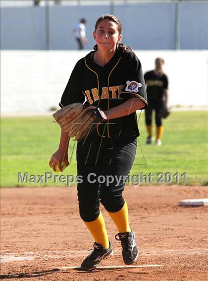 Thumbnail 1 in San Pedro vs. Port of Los Angeles (El Segundo Tournament) photogallery.