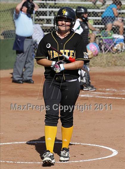Thumbnail 2 in San Pedro vs. Port of Los Angeles (El Segundo Tournament) photogallery.