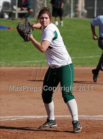 Thumbnail 2 in San Pedro vs. Port of Los Angeles (El Segundo Tournament) photogallery.