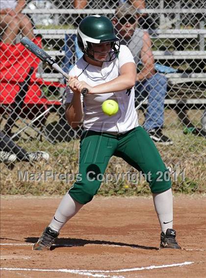 Thumbnail 3 in San Pedro vs. Port of Los Angeles (El Segundo Tournament) photogallery.