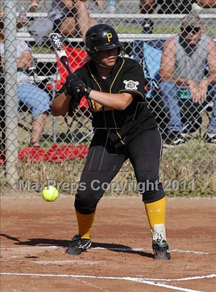 Thumbnail 2 in San Pedro vs. Port of Los Angeles (El Segundo Tournament) photogallery.