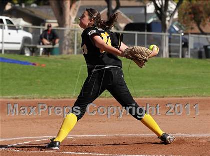 Thumbnail 1 in San Pedro vs. Port of Los Angeles (El Segundo Tournament) photogallery.