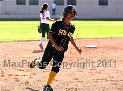 Thumbnail 3 in San Pedro vs. Port of Los Angeles (El Segundo Tournament) photogallery.