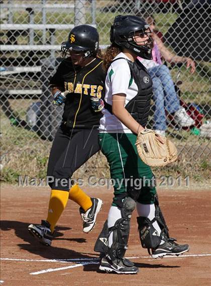 Thumbnail 1 in San Pedro vs. Port of Los Angeles (El Segundo Tournament) photogallery.