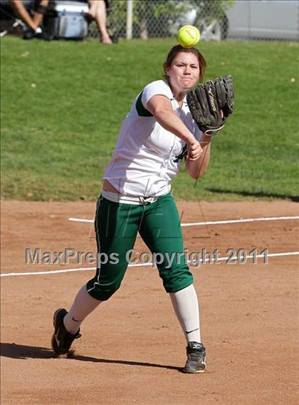 Thumbnail 1 in San Pedro vs. Port of Los Angeles (El Segundo Tournament) photogallery.