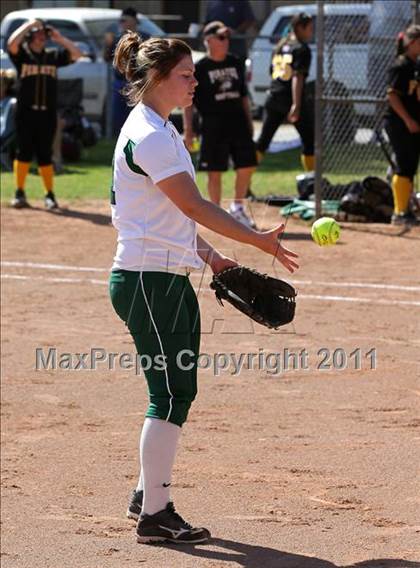 Thumbnail 1 in San Pedro vs. Port of Los Angeles (El Segundo Tournament) photogallery.