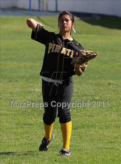 Thumbnail 2 in San Pedro vs. Port of Los Angeles (El Segundo Tournament) photogallery.