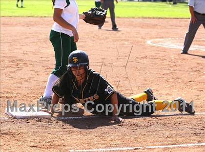 Thumbnail 1 in San Pedro vs. Port of Los Angeles (El Segundo Tournament) photogallery.