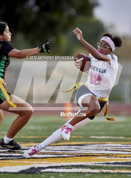 Thumbnail 2 in Inderkum @ Rio Americano photogallery.