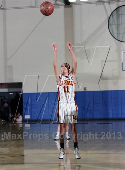 Thumbnail 1 in FR: Burroughs vs. La Canada (Burbank Tip Off Classic) photogallery.