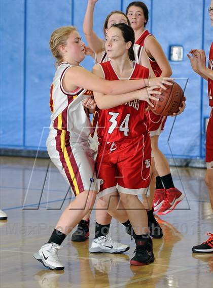 Thumbnail 2 in FR: Burroughs vs. La Canada (Burbank Tip Off Classic) photogallery.